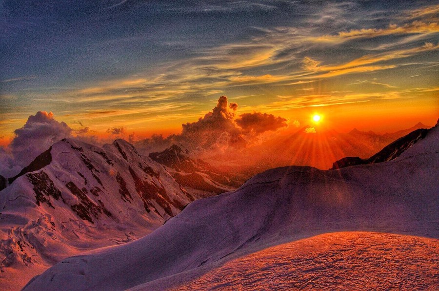 Monte Rosa al tramonto-Photo Credits: Mount Live