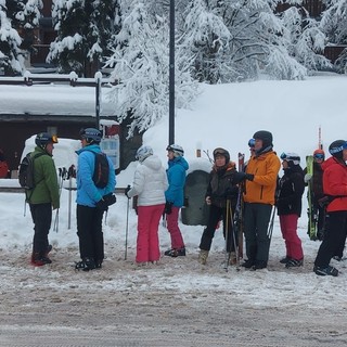 Attesa della navetta a Champoluc