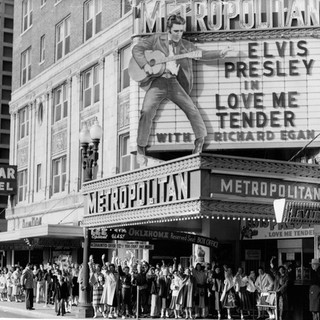 Accadde oggi: 15 novembre 1956; Il film 'Love Me Tender' debutta a New York al Paramount Theatre