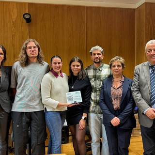 La delegazione di Le Digourdì a fianco della conduttrice Rai Katia Berruquier e del direttore di sede, Severino Zampaglione