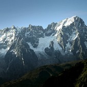 Recuperati i due alpinisti sulle Jorasses; nulla ancora si sa di quelli sul Rosa