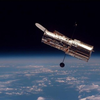 Il telescopio spaziale Hubble decide di tornare a casa