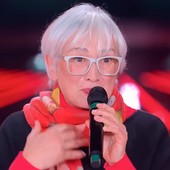 Maura Susanna conquista 'The Voice Senior' e vola a Parigi con Arisa VIDEO