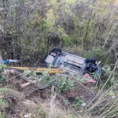 Auto in scarpata a Verrayes, ferita la giovane conducente