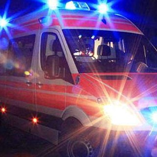 Capodanno in Valle: feriti in rissa, botte a un operatore 118 e uomo investito da auto