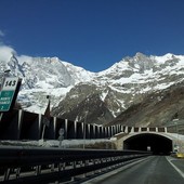 Causa lavori chiude per tre notti l'autostrada A5 tra Aosta e Morgex