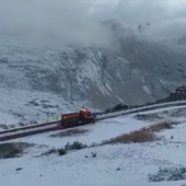 Prima neve in Valle, Anas in azione per pulizia e salatura dei colli VIDEO