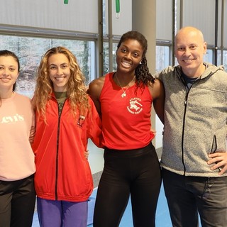 Martina Mladenic, Eleonora Foudraz e Charlotte Siani insieme a coach Ottoz