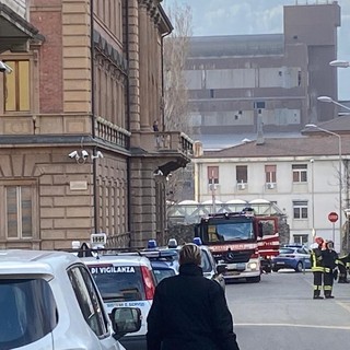 Aosta, allarme bomba in via Ollietti ma era uno zaino pieno di vestiti