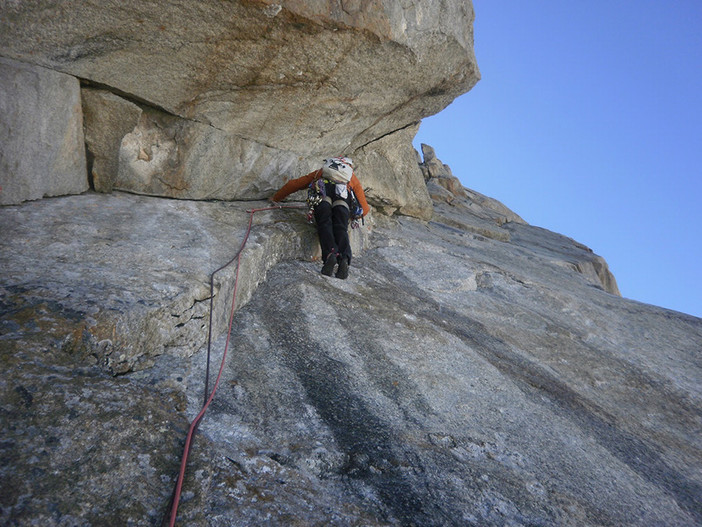 Marco Bagliani sulla 'est' delle Jorasses (photo credit Pietro Godani)