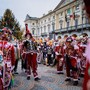 Aosta in festa con i luminosi e colorati 'Carnavals de Montagne'