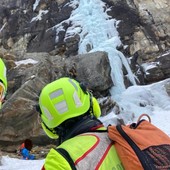 Soccorso scalatore feritosi in cascata di ghiaccio