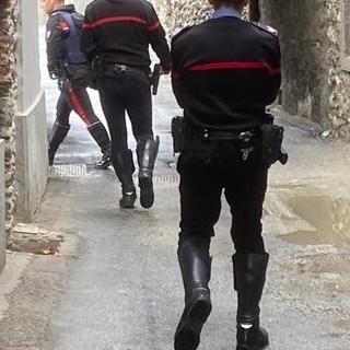 'Gioielli e soldi per salvare suo figlio'; truffatore di anziani scoperto e denunciato dai carabinieri