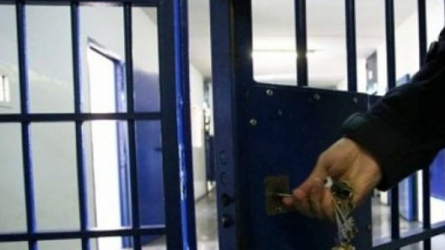 Detenuto aggredisce al collo agente della Penitenziaria nel carcere di Brissogne