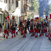 Tutto pronto per 'Lo Camentran', il suggestivo Carnevale di Courmayeur