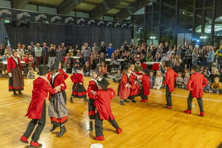 Courmayeur, arrivano Féiha di Creméyèren e maturità civica