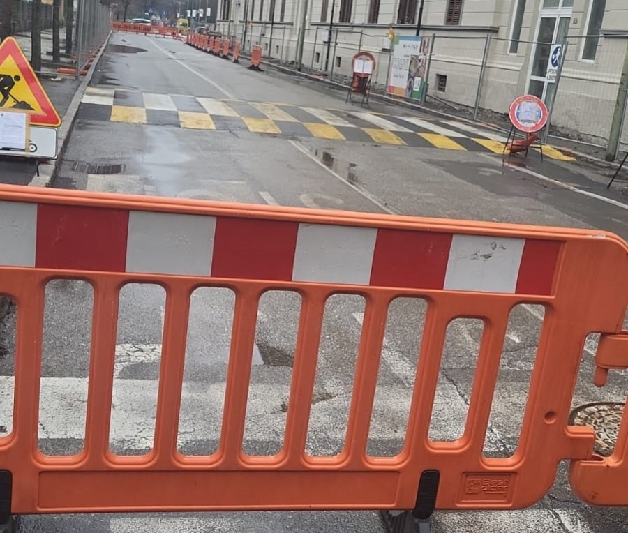 Aosta, quartiere Cogne: riapre alle auto via Pollio Salimbeni ma chiude via Cavagnet