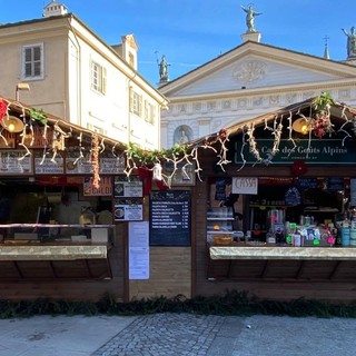 Marché Vert Noel: Tradizione e innovazione gastronomica si incontrato alla 'Cave des Gouts Alpins'