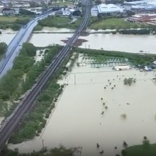 Alluvione in Romagna, alberi e strade divorati dalle voragini VIDEO