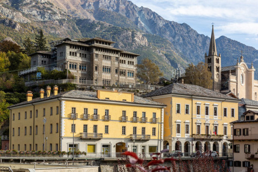 'Raccontaci Chatillon'; iniziativa letteraria dedicata al paese di media Valle