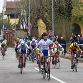 Ciclismo: Renzulli, Bortolotti e Domatti sul podio del Trofeo Anpi a Collegno