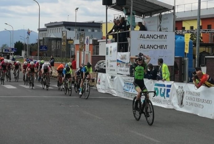 Ciclismo, impresa di Chantal Cuaz che vince ‘Pasqualando’ a Pisa