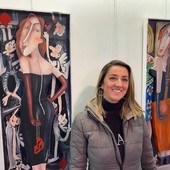 Patrizia D'Anna con le sue opere (cliccare sulla foto per avviare la gallery)