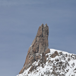 Alpinisti in difficoltà sul Dente del Gigante, partiti i soccorsi via terra