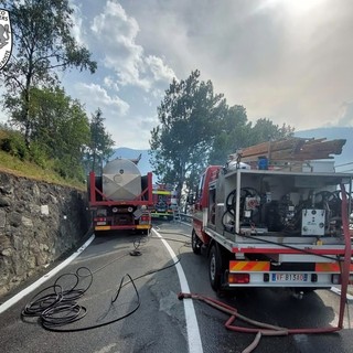 Sotto controllo il vasto rogo boschivo sopra Aymavilles