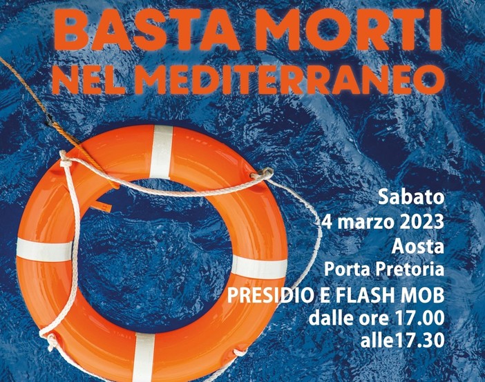 'Basta morti nel mediterraneo', ad Aosta flash mob di Rete Antirazzista