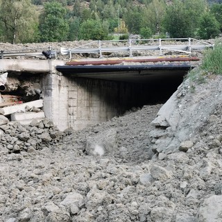 Frana Oyace, aperto varco di emergenza