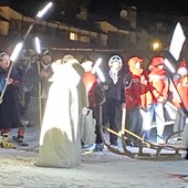 Uno scatto 'rubato' ieri a Cervinia all'arrivo di Gargantua e della Dama Bianca