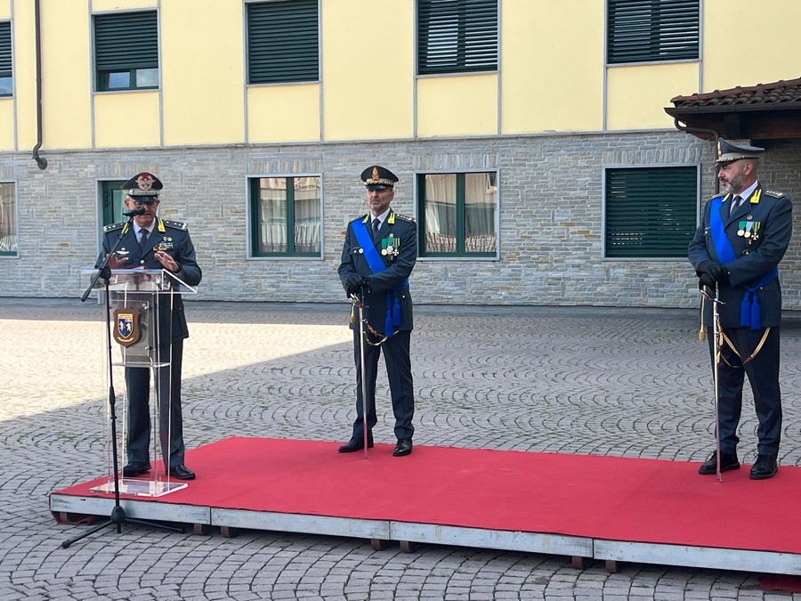 Da sn il generale Lipari e i colonnelli Bia e Re