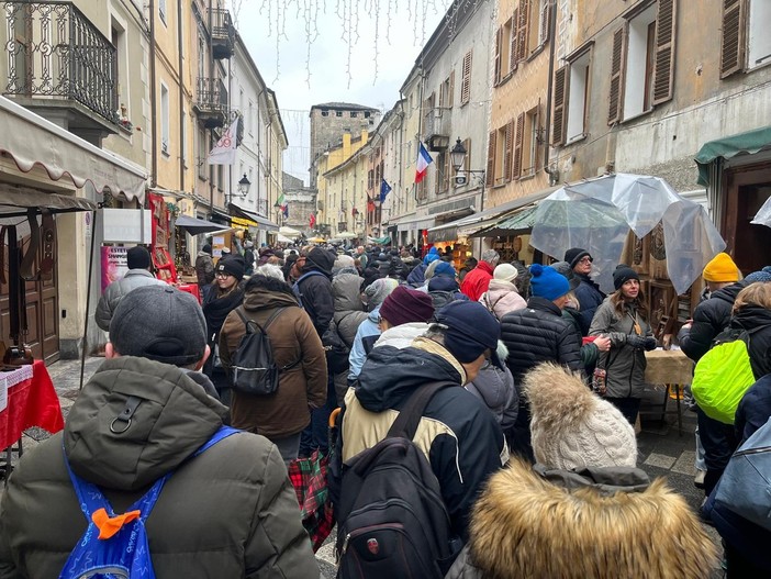 Foire de Saint-Ours: a sorpresa, visitatori in lieve calo nella prima giornata