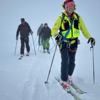 Soccorsi due scialpinisti in difficoltà sul Monte Rosa e uno travolto dal valanga al col Flassin