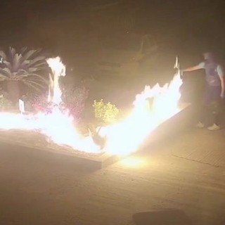 Incendiò vettura della Polizia locale in Calabria, 31enne arrestato ad Aosta  -IL VIDEO