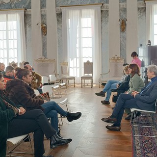 Un momento dell'incontro nel Salone Ducale