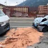Aosta; auto contro furgone, feriti i conducenti