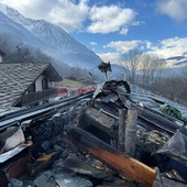 Incendio nel sottotetto di un'abitazione a Saint-Marcel