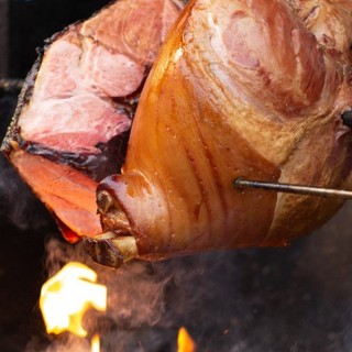 Saint Oyen in festa con la sagra del Jambon alla brace