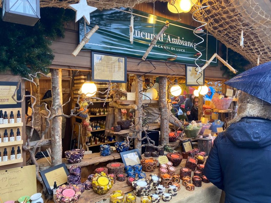 Lueurs d'ambiance: i Mercanti di Luce al Marché Vert Noel