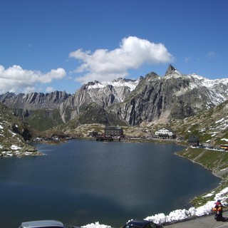 Sabato 7 settembre si pesca sul tratto italiano del Lago del Gran San Bernardo