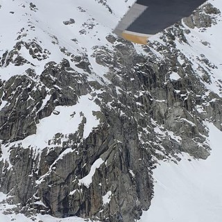 Freerider francese cade e muore nel massiccio del Monte Bianco