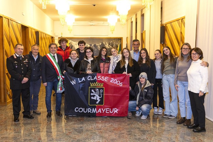 Courmayeur, consegnata maturità civica ai coscritti del 2006