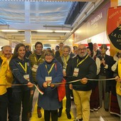 Riapre con l'abito della festa il mercato coperto 'Les Halles' di Aosta