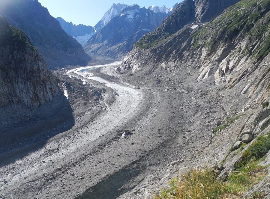 Carovana dei ghiacciai, 'la Mer de Glace al Bianco ha perso 30 metri di spessore in due anni'