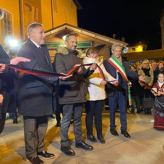 Aosta, si sono riaccese le luci del Marché Vert Noel