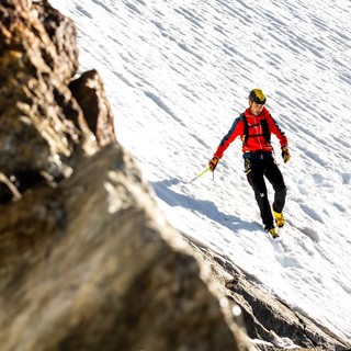 Saliscendi record di Nadir Maguet sulle Grandes Jorasses