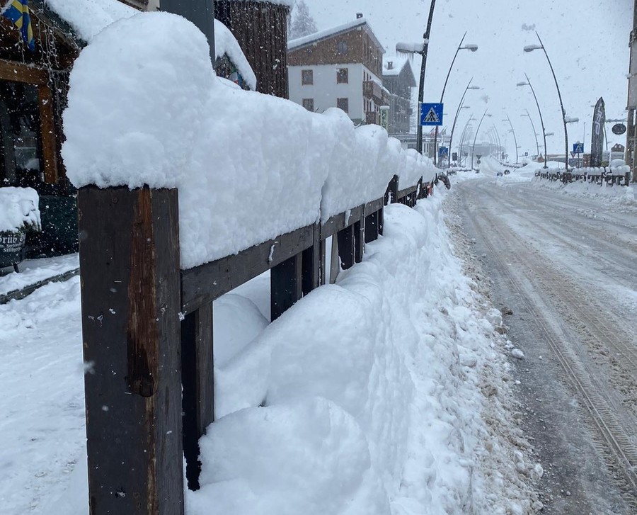 Prove d'inverno in Valle, neve a 1000 metri di quota