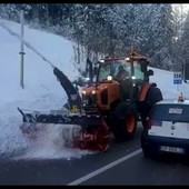 Sgombero neve dell'Anas al lavoro sulle strade valdostane